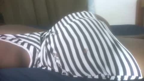 Snapshot of juicybooty_001 chatting on 02-03-25, 03:59 Sweetass online show from 02-03-25, 03:59