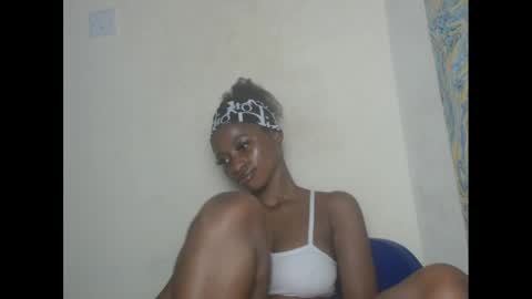 juicypiexx online show from 02-13-25, 12:02