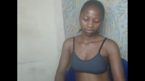 juicypiexx online show from 02-27-25, 04:20