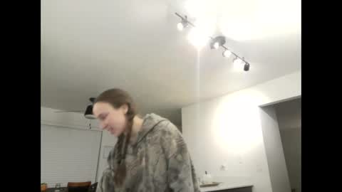 Sav online show from 11-21-25, 06:23