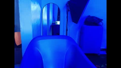 juicyxpink online show from 12-14-25, 01:38