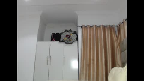 juicyxxxboobs online show from 09-10-25, 11:05