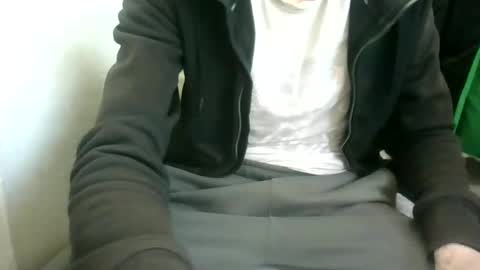 Snapshot of juju78juju chatting on 02-23-25, 01:32 juju78juju online show from 02-23-25, 01:32