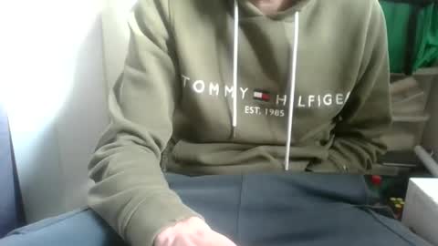 Snapshot of juju78juju chatting on 11-04-25, 08:24 juju78juju online show from 11-04-25, 08:24