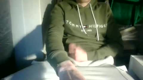 Snapshot of juju78juju chatting on 11-08-25, 04:40 juju78juju online show from 11-08-25, 04:40