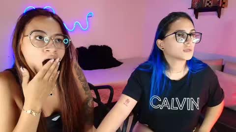 Jules and Gia online show from 03-08-25, 01:17