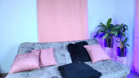 Jules and Gia online show from 10-09-25, 10:24