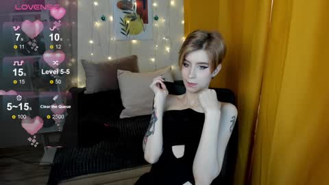 Snapshot of julescrown chatting on 12-20-24, 04:20 Jules online show from 12-20-24, 04:20