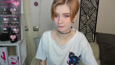 Snapshot of julescrown chatting on 01-11-25, 01:16 Jules online show from 01-11-25, 01:16