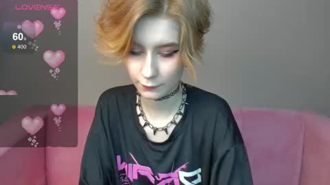 Snapshot of julescrown chatting on 03-08-25, 12:55 Jules online show from 03-08-25, 12:55