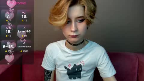 Snapshot of julescrown chatting on 03-10-25, 12:51 Jules online show from 03-10-25, 12:51