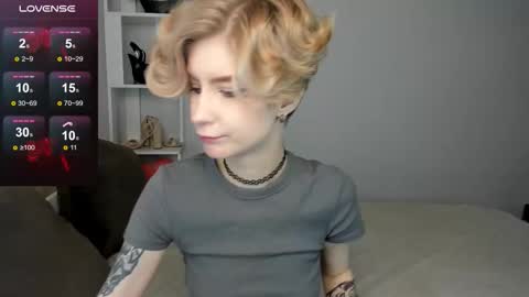 Snapshot of julescrown chatting on 09-13-25, 12:54 Jules online show from 09-13-25, 12:54