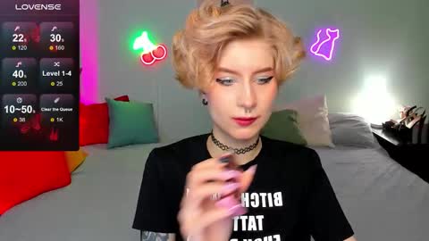 Snapshot of julescrown chatting on 10-13-25, 12:43 Jules online show from 10-13-25, 12:43