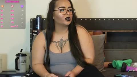 Julesss online show from 11-04-25, 08:35