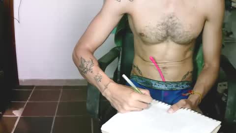 Snapshot of julfigo chatting on 12-20-24, 01:11 Julfigo online show from 12-20-24, 01:11