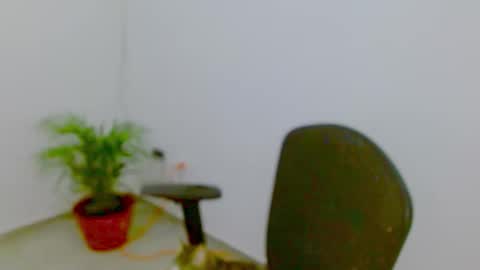 Snapshot of juli_69 chatting on 12-22-25, 01:24 Juliana Torres online show from 12-22-25, 01:24