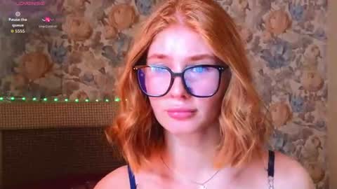 Snapshot of juli_ginger chatting on 07-19-26, 02:32 Julia online show from 07-19-26, 02:32