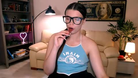 julia485262 online show from 07-12-26, 08:33