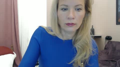 julia_giulia online show from 01-31-25, 01:22