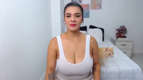 julia online show from 03-01-25, 08:56