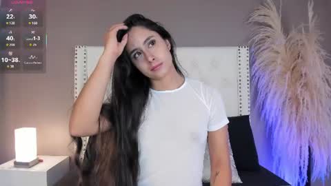 Snapshot of julia_martinezz_ chatting on 06-18-26, 11:36 J U L IA M A R T I N E Z online show from 06-18-26, 11:36