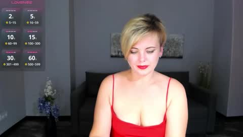 Julia online show from 09-23-25, 12:19