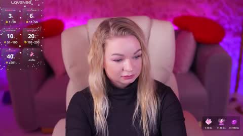 Snapshot of juliaablond chatting on 03-19-26, 04:11 Julia online show from 03-19-26, 04:11