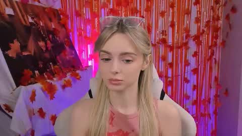 Snapshot of juliabrewwer chatting on 11-21-25, 11:31 Julia online show from 11-21-25, 11:31