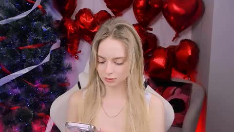 Julia online show from 03-23-26, 02:21