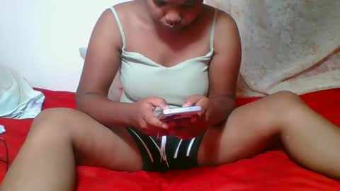 juliah02 online show from 03-04-25, 05:32