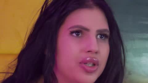 Snapshot of juliaharveyy chatting on 02-26-25, 08:11 Julia online show from 02-26-25, 08:11