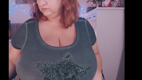 Snapshot of julialiones chatting on 12-20-24, 08:45 julialiones online show from 12-20-24, 08:45