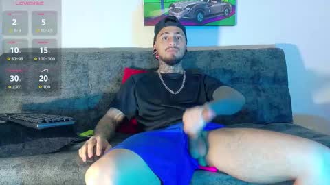 Snapshot of julian_tattoo chatting on 12-19-25, 04:52 Julian independent model online show from 12-19-25, 04:52