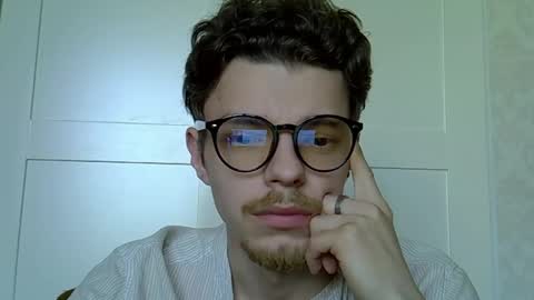 Snapshot of julian_velvet chatting on 05-23-26, 11:25 julian_velvet online show from 05-23-26, 11:25
