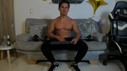 Snapshot of julian_wallace chatting on 11-15-25, 07:10 julian_wallace online show from 11-15-25, 07:10