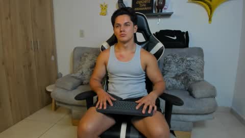 julian_wallace online show from 01-17-26, 03:06