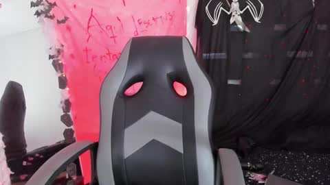 JulianaCarter online show from 10-27-25, 11:09