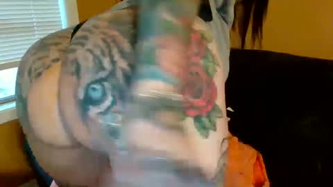 Texas Mamasita online show from 01-20-25, 03:39