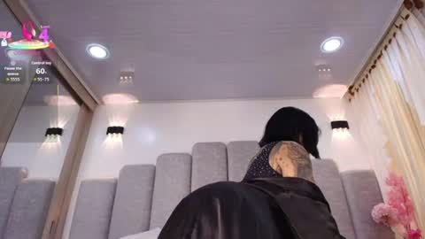 juliane_swee1 online show from 07-01-26, 09:25