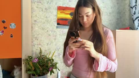 Viola online show from 04-15-26, 01:12