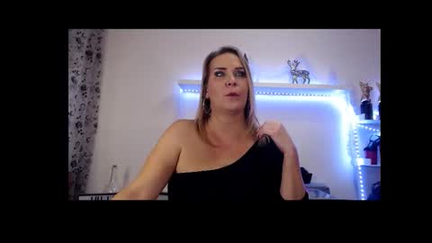 Julia online show from 02-10-26, 10:47