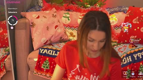 Snapshot of juliarichard chatting on 12-26-24, 03:42 Julie online show from 12-26-24, 03:42