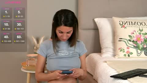 Julie online show from 04-04-26, 02:03