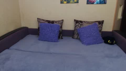 Jul online show from 11-24-25, 04:18