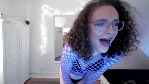 juliasometimes online show from 12-14-25, 04:56