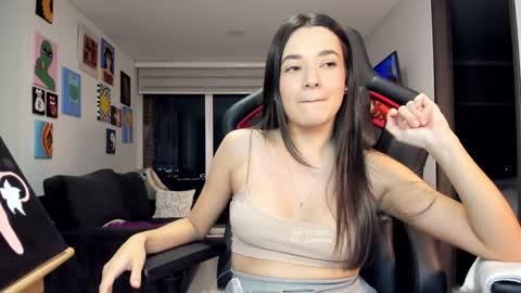 Jeimy Help me to reach 100 thumbs up online show from 01-18-25, 04:04