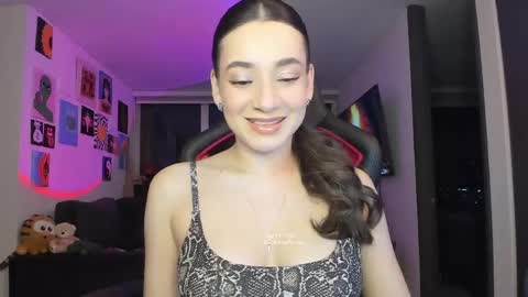 Snapshot of julidavila chatting on 04-23-26, 12:23 Jeimy Help me to reach 100 thumbs up online show from 04-23-26, 12:23