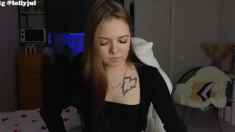 Snapshot of julidropp chatting on 10-02-25, 07:21 julidropp online show from 10-02-25, 07:21