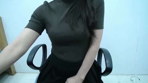 julie9x online show from 11-22-25, 09:03