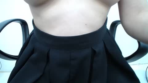 julie9x online show from 05-31-26, 08:54